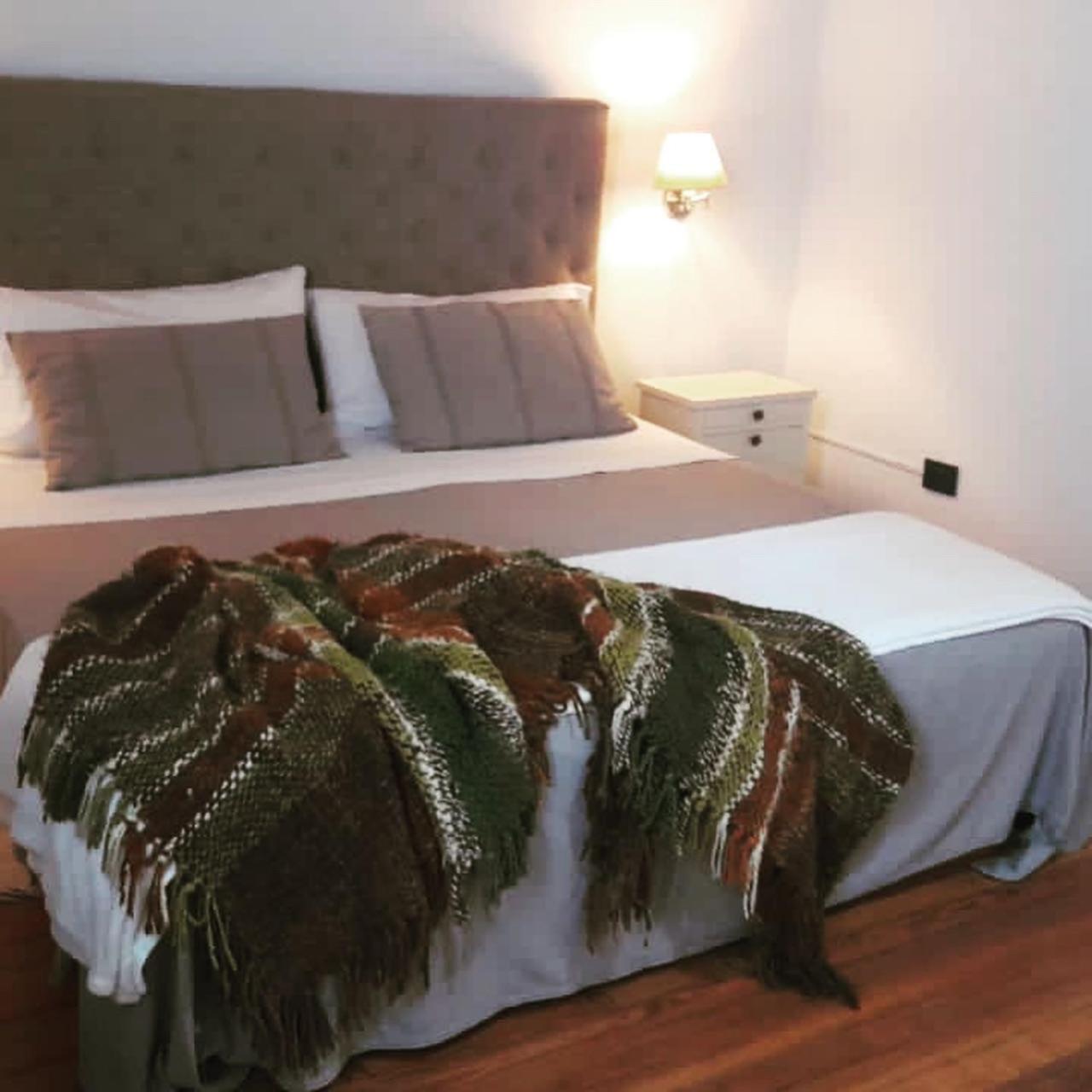Las Glicinas Boutique Apartments Colonia del Sacramento Luaran gambar